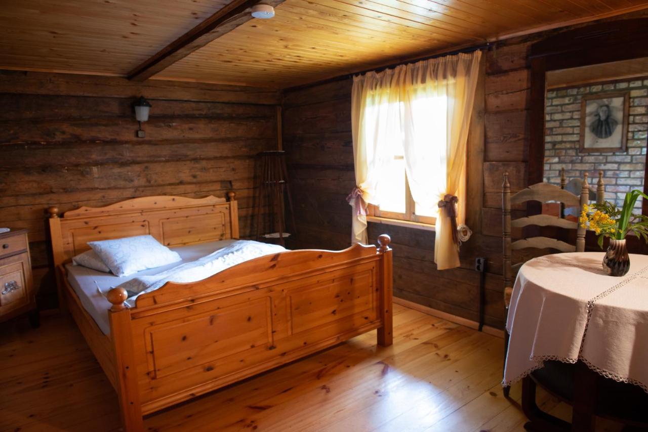 Ergli Hotel Bernati Bagian luar foto