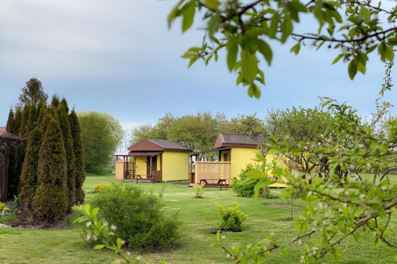Ergli Hotel Bernati Bagian luar foto