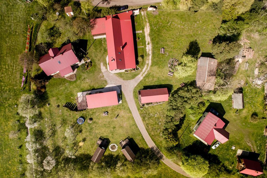 Ergli Hotel Bernati Bagian luar foto