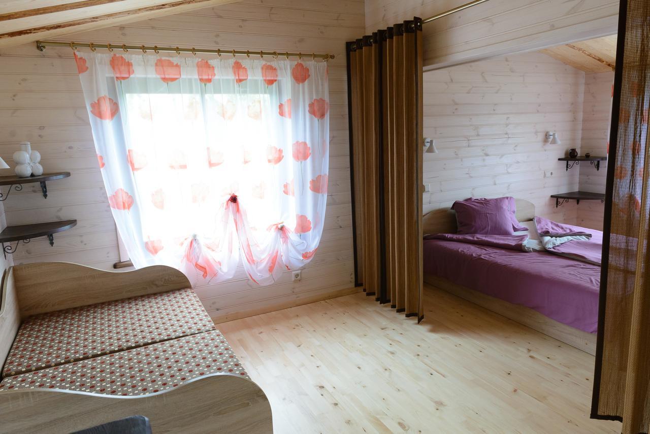Ergli Hotel Bernati Bagian luar foto